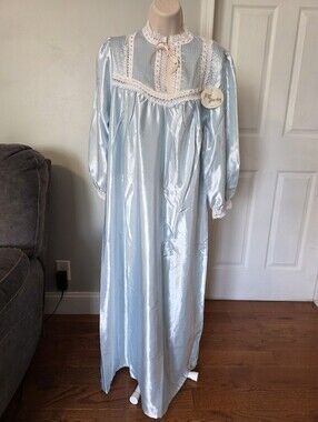 Vintage Ilise Stevens Nightgown